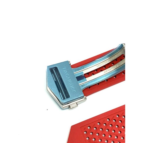 Tag Heuer Connected Men's Watch Replacement Band Red Rubber Strap 22/26mm Lug - Picture 8 of 10